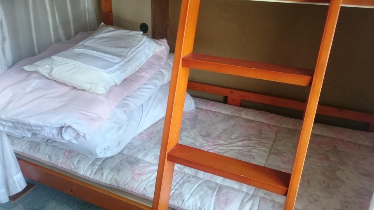 Отель Towadako Backpackers Экстерьер фото